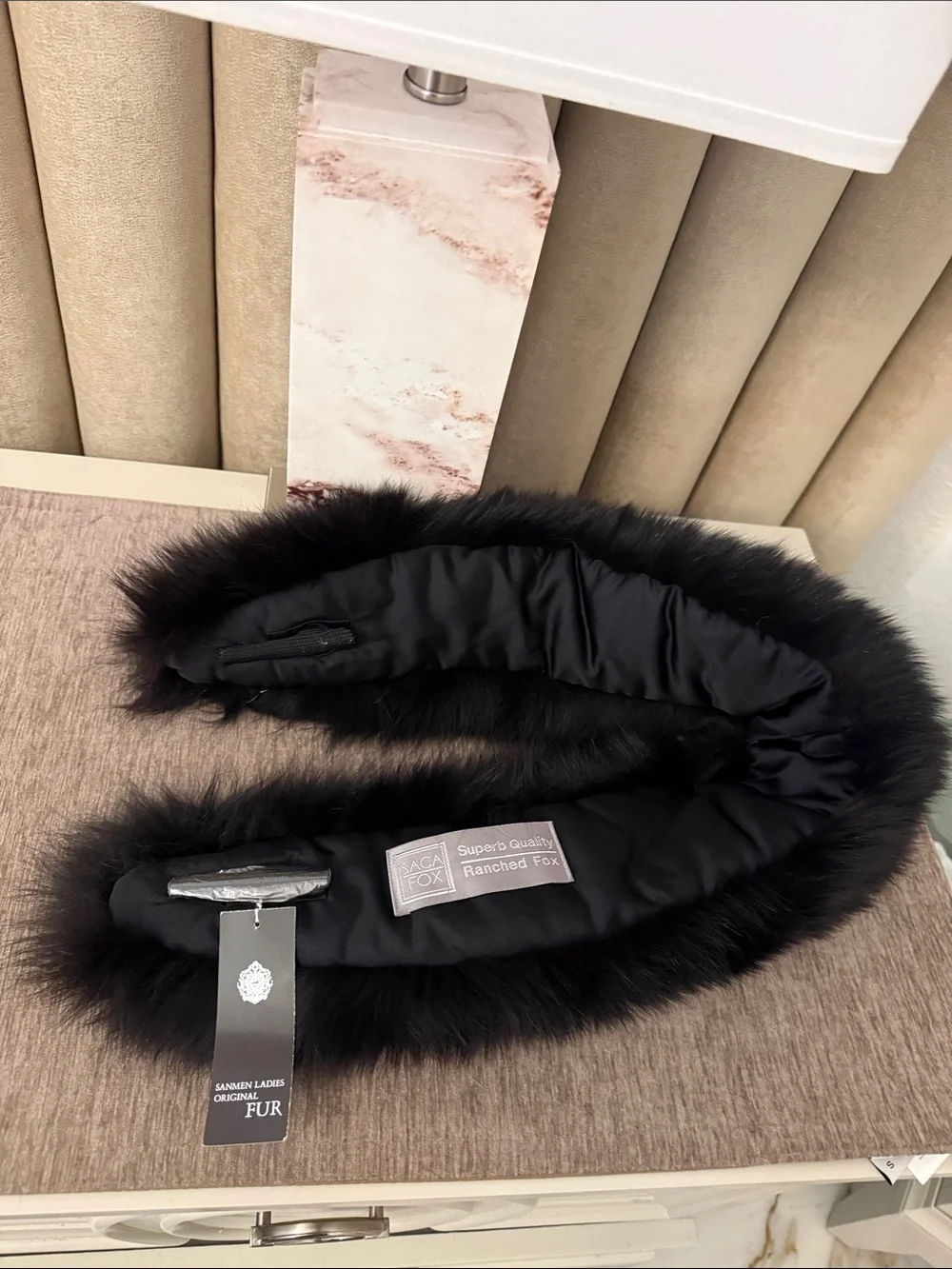 NWT SAGA FURS SUPERB QUALITY TAG
